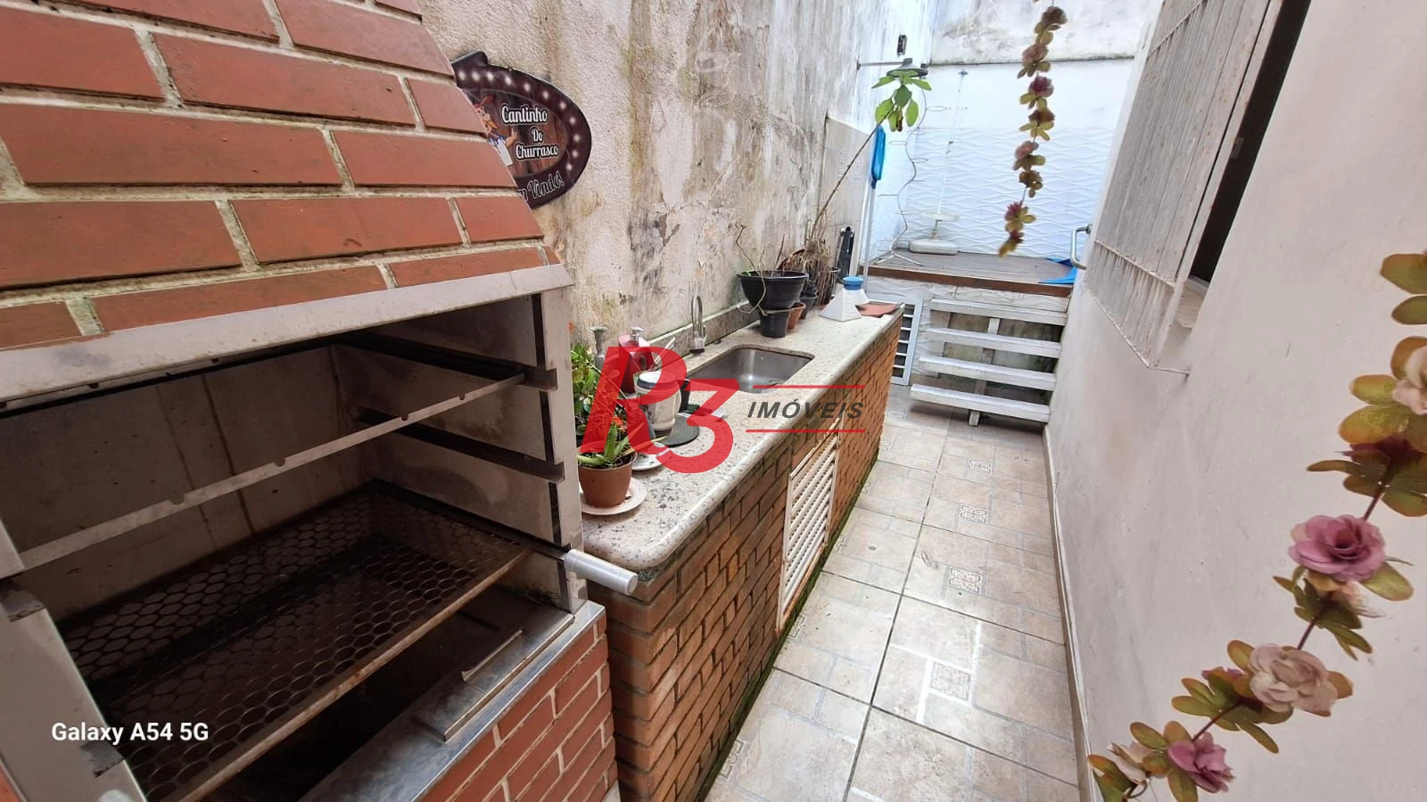 Casa com 3 dormitórios à venda, 109 m² por R$ 850.000,00 - Embaré - Santos/SP
