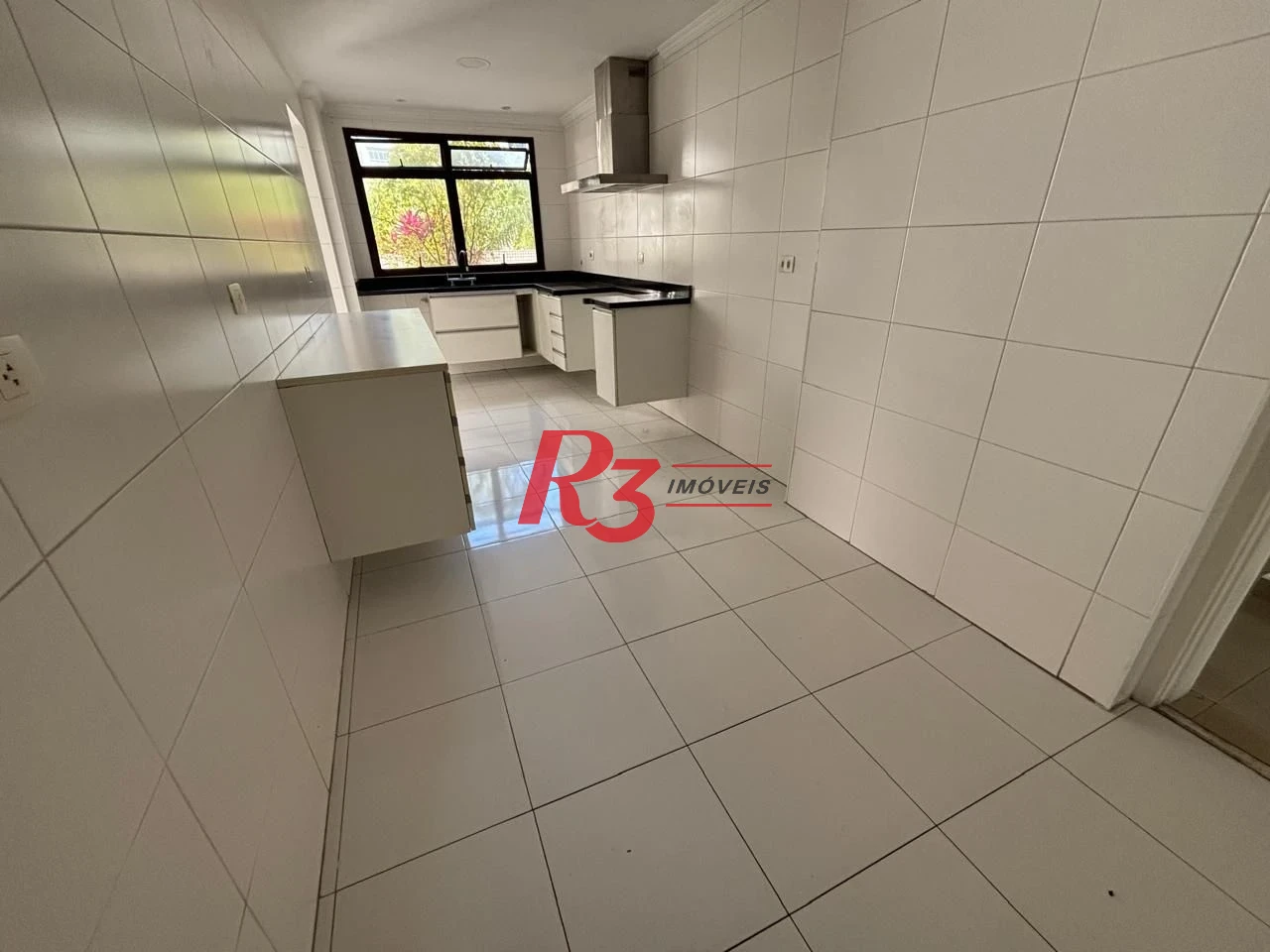 Apartamento Garden com 4 dormitórios à venda, 215 m² por R$ 2.380.000,00 - Boqueirão - Santos/SP