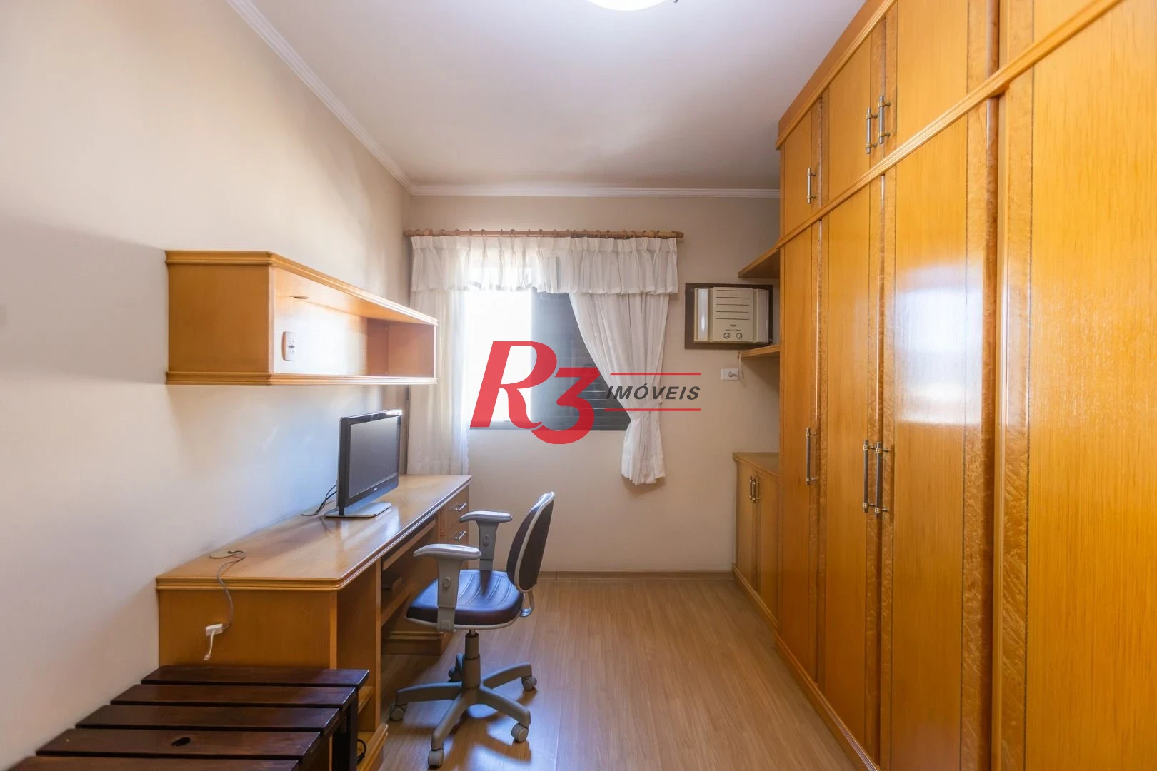Apartamento com 2 dormitórios à venda, 173 m² por R$ 1.650.000,00 - Embaré - Santos/SP