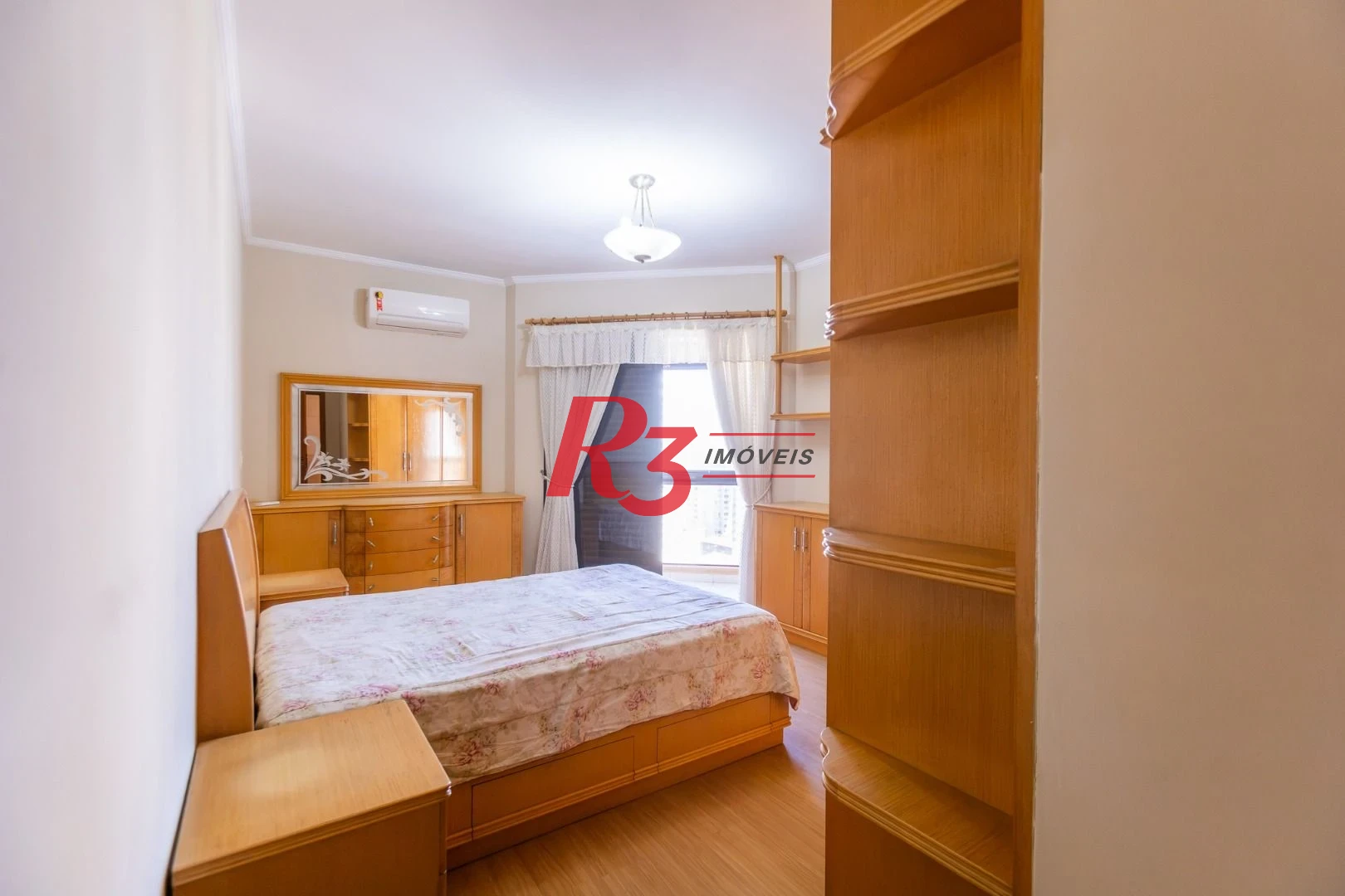 Apartamento com 2 dormitórios à venda, 173 m² por R$ 1.650.000,00 - Embaré - Santos/SP