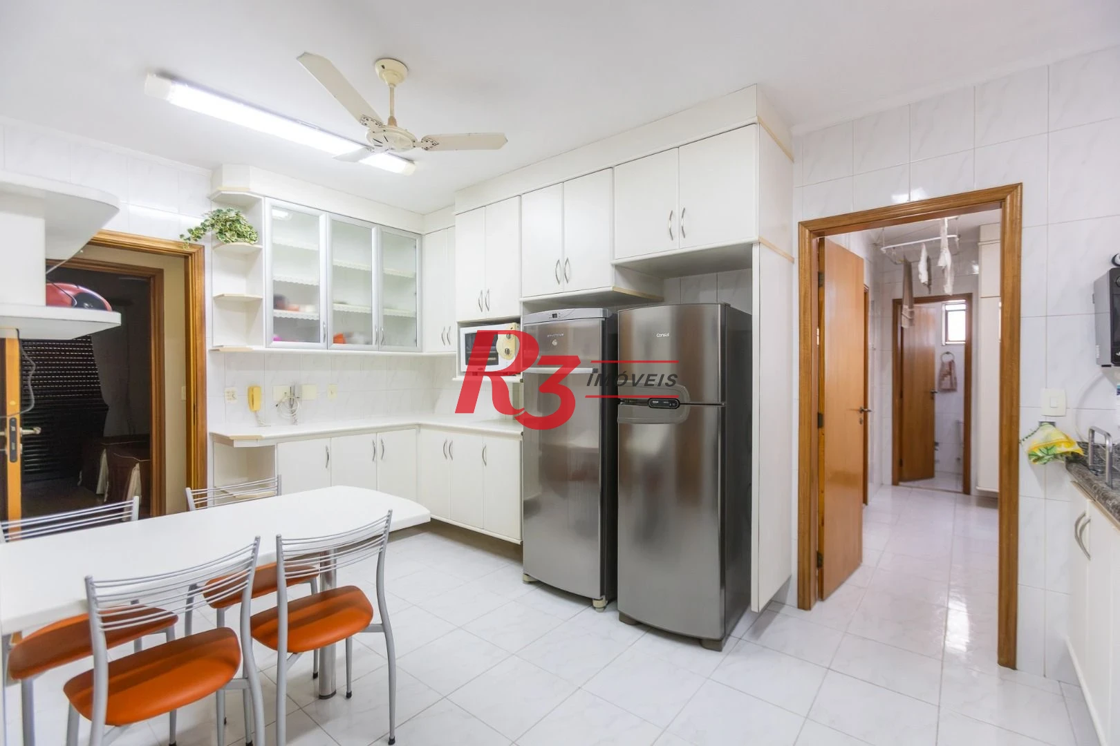 Apartamento com 2 dormitórios à venda, 173 m² por R$ 1.650.000,00 - Embaré - Santos/SP