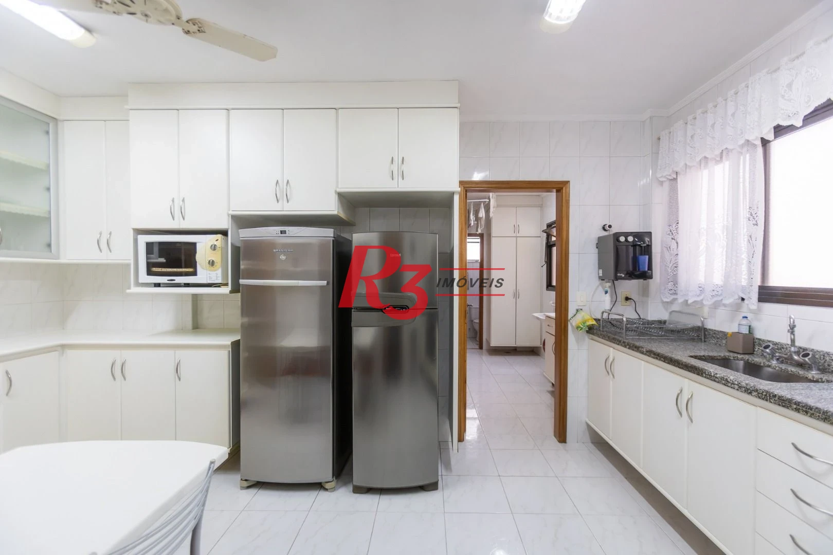 Apartamento com 2 dormitórios à venda, 173 m² por R$ 1.650.000,00 - Embaré - Santos/SP