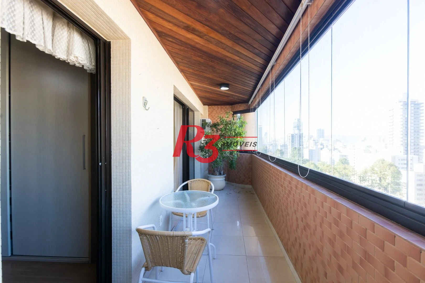 Apartamento com 2 dormitórios à venda, 173 m² por R$ 1.650.000,00 - Embaré - Santos/SP