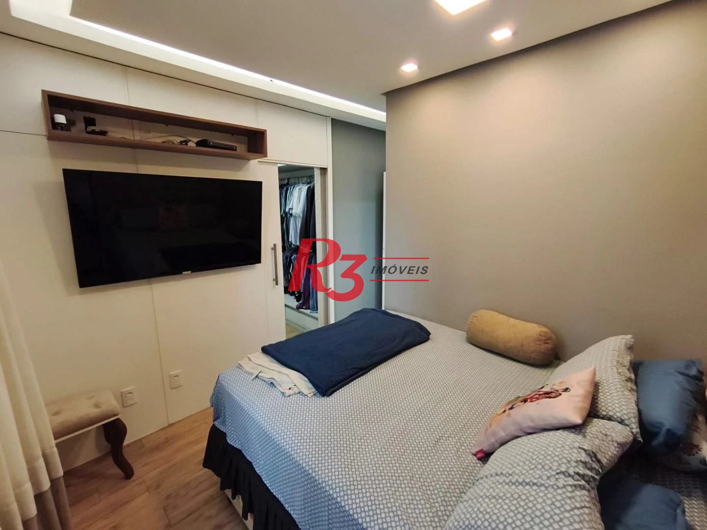 Apartamento com 2 dormitórios à venda, 82 m² por R$ 700.000,00 - Itararé - São Vicente/SP