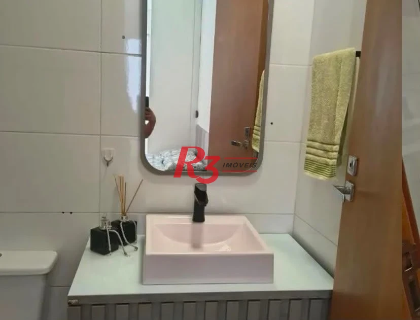 Apartamento com 2 dormitórios à venda, 72 m² por R$ 605.000,00 - Macuco - Santos/SP
