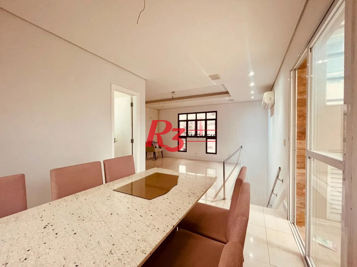 Cobertura com 3 dormitórios à venda, 175 m² por R$ 2.000.000,00 - Pompéia - Santos/SP