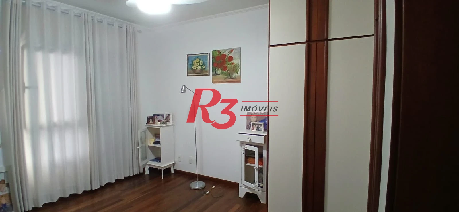 Apartamento com 3 dormitórios à venda, 155 m² por R$ 1.280.000,00 - Gonzaga - Santos/SP