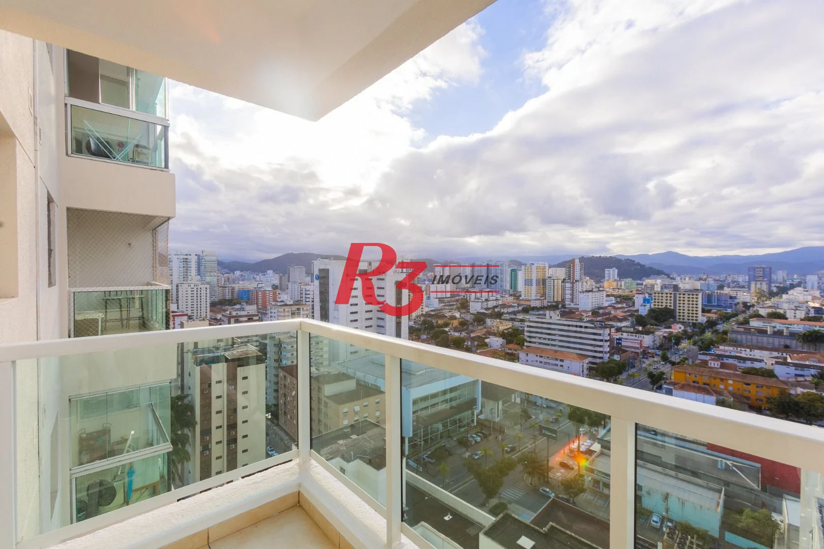 Apartamento com 1 dormitório para alugar, 47 m² por R$ 5.300,02/mês - Boqueirão - Santos/SP