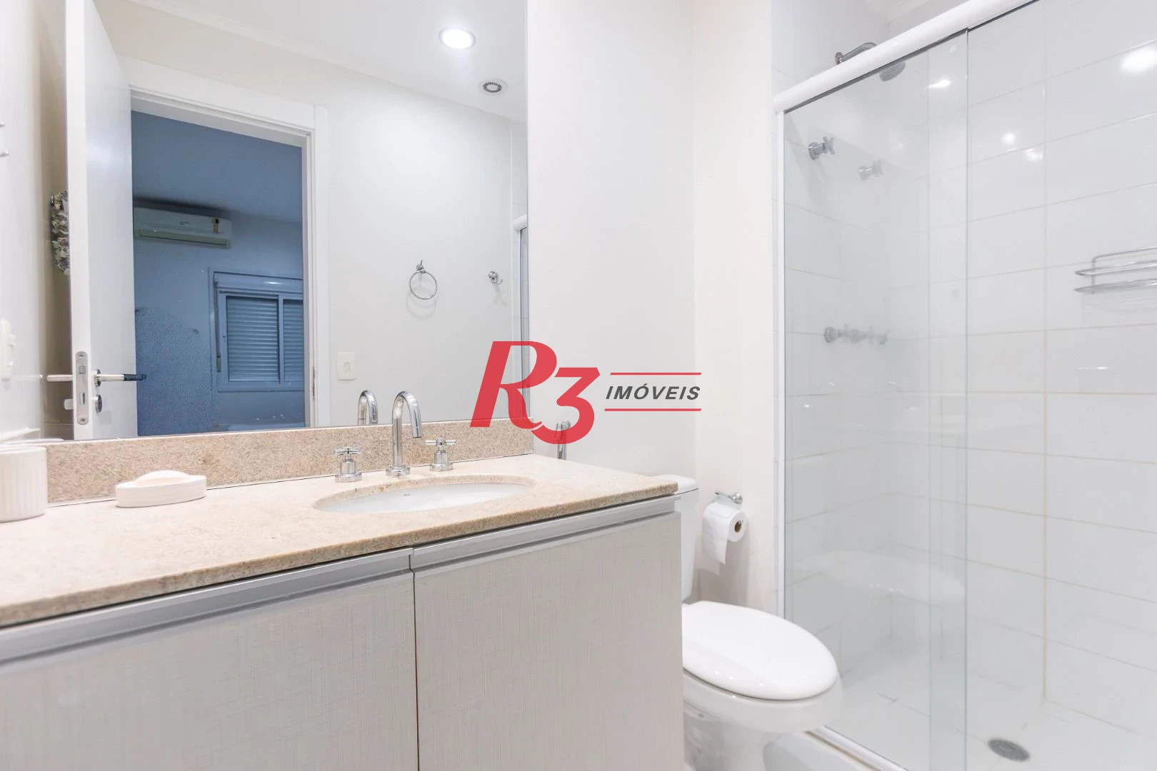 Apartamento com 1 dormitório para alugar, 47 m² por R$ 5.300,02/mês - Boqueirão - Santos/SP