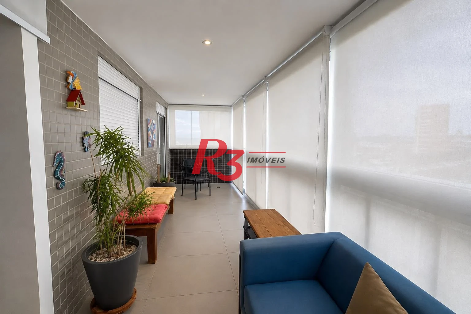 Apartamento com 2 dormitórios à venda, 73 m² por R$ 1.650.000,00 - Gonzaga - Santos/SP