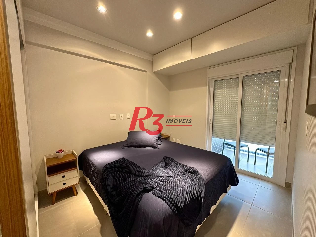 Apartamento com 2 dormitórios à venda, 73 m² por R$ 1.650.000,00 - Gonzaga - Santos/SP