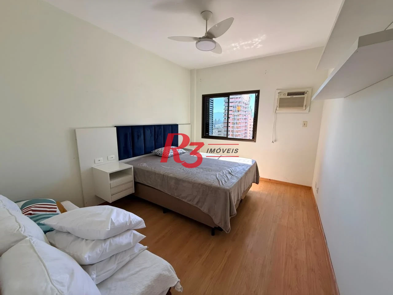 Cobertura com 2 dormitórios à venda, 131 m² por R$ 1.350.000,00 - Boqueirão - Santos/SP