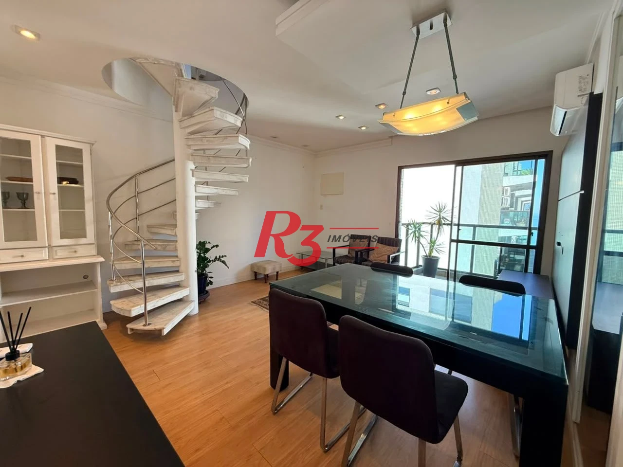 Cobertura com 2 dormitórios à venda, 131 m² por R$ 1.350.000,00 - Boqueirão - Santos/SP