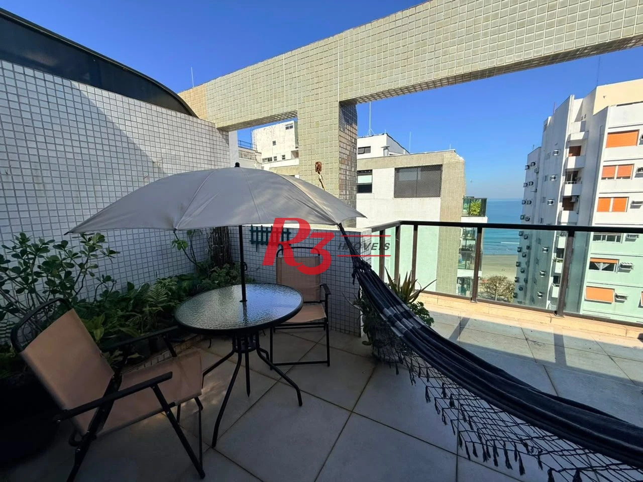 Cobertura com 2 dormitórios à venda, 131 m² por R$ 1.350.000,00 - Boqueirão - Santos/SP