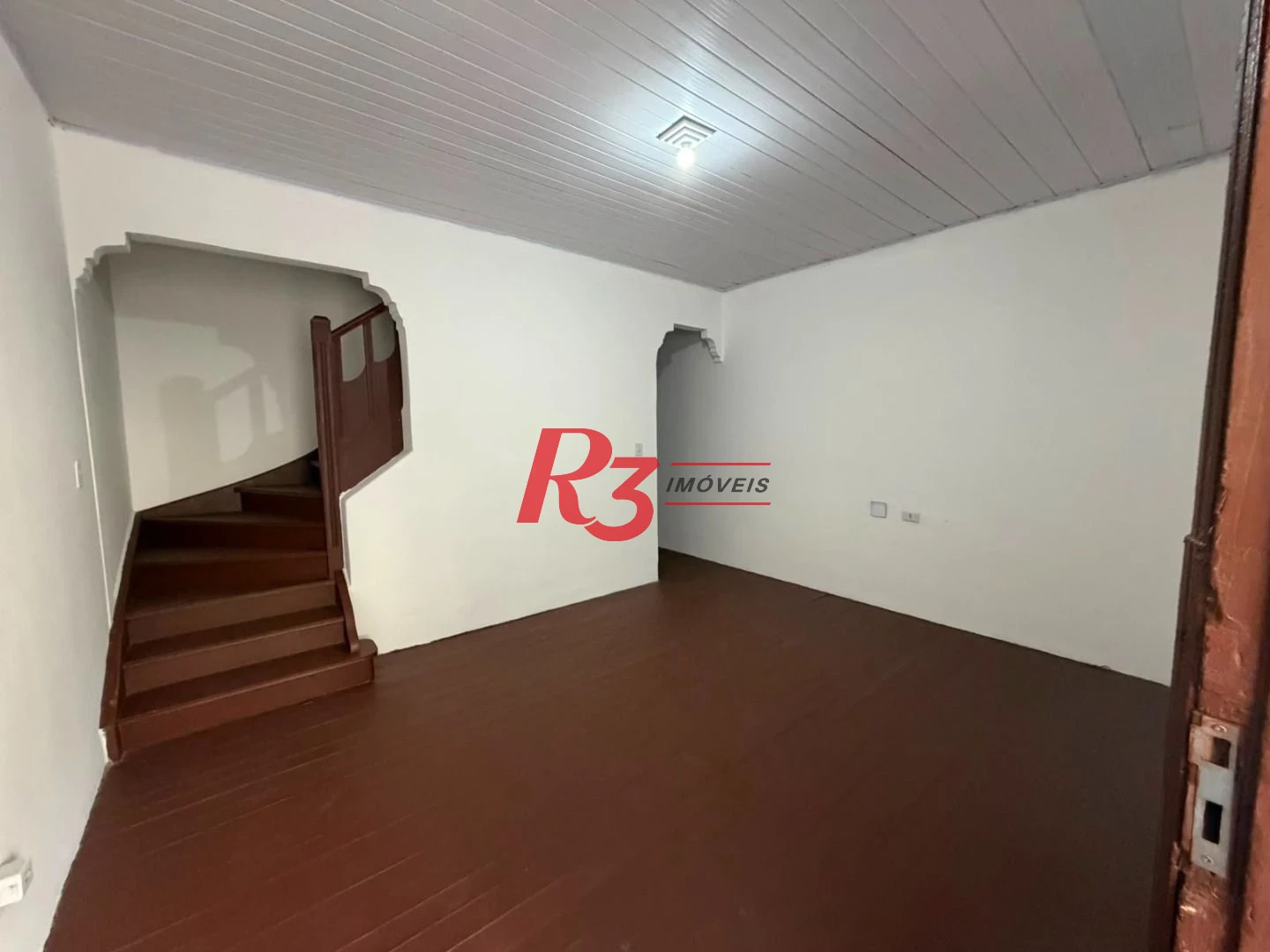 Sobrado com 3 dormitórios para alugar, 139 m² por R$ 4.000,00/mês - Centro - São Vicente/SP
