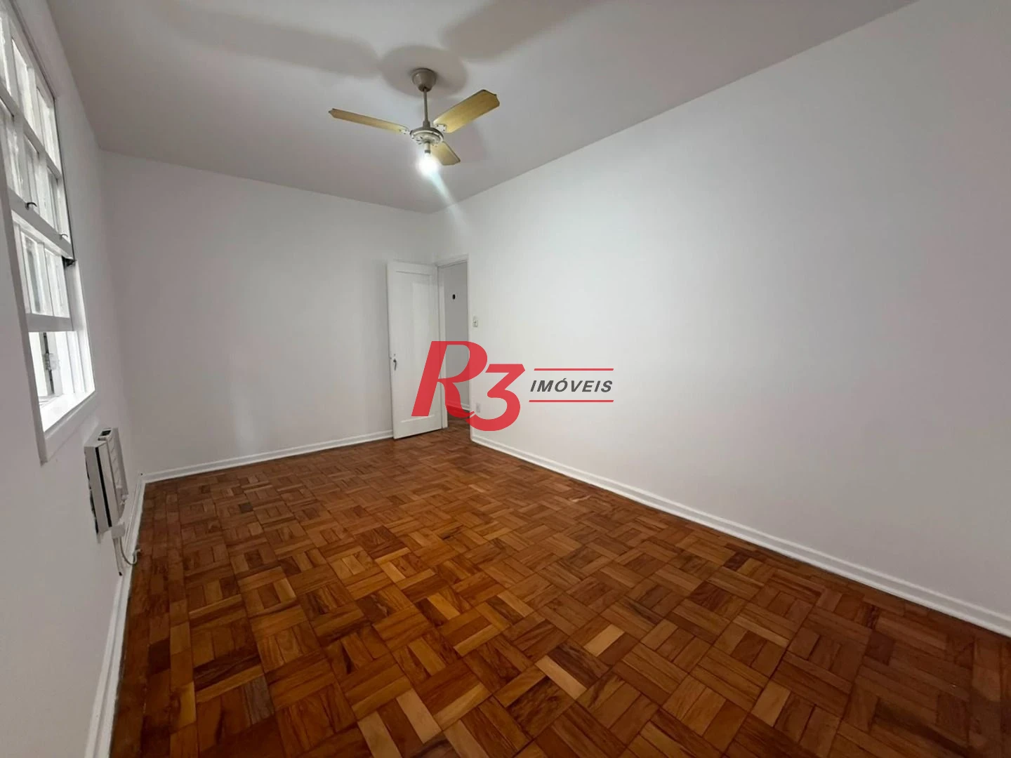 Apartamento com 2 dormitórios à venda, 96 m² por R$ 429.000,00 - Gonzaga - Santos/SP