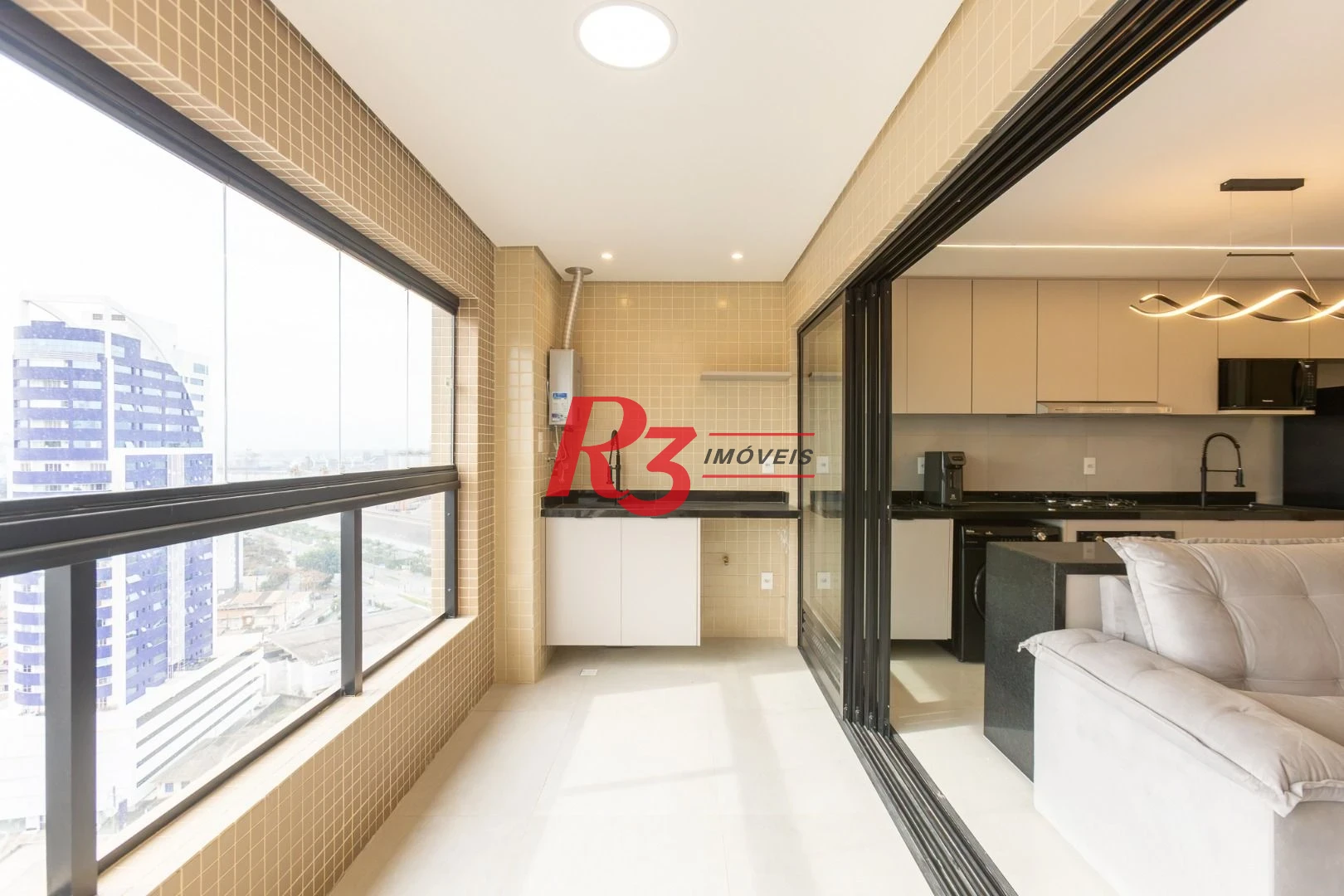 Apartamento com 2 dormitórios para alugar, 65 m² por R$ 7.800,00/mês - Ponta da Praia - Santos/SP