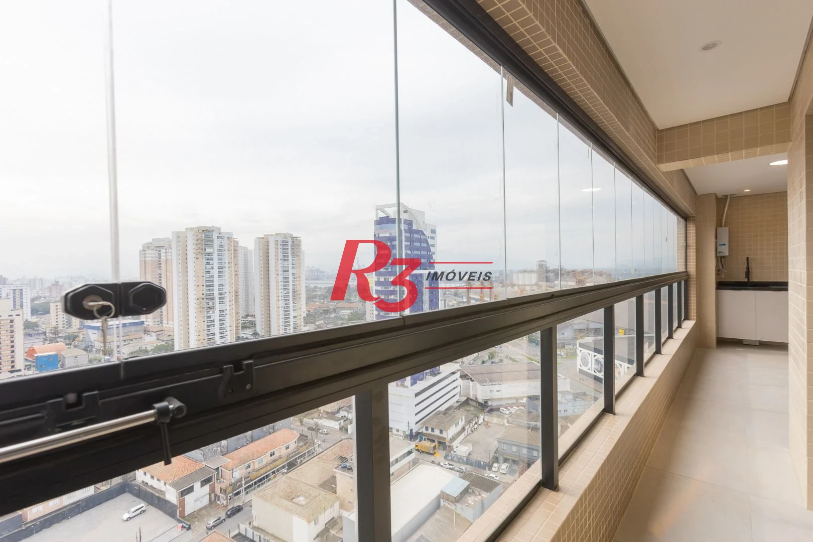 Apartamento com 2 dormitórios para alugar, 65 m² por R$ 7.800,00/mês - Ponta da Praia - Santos/SP