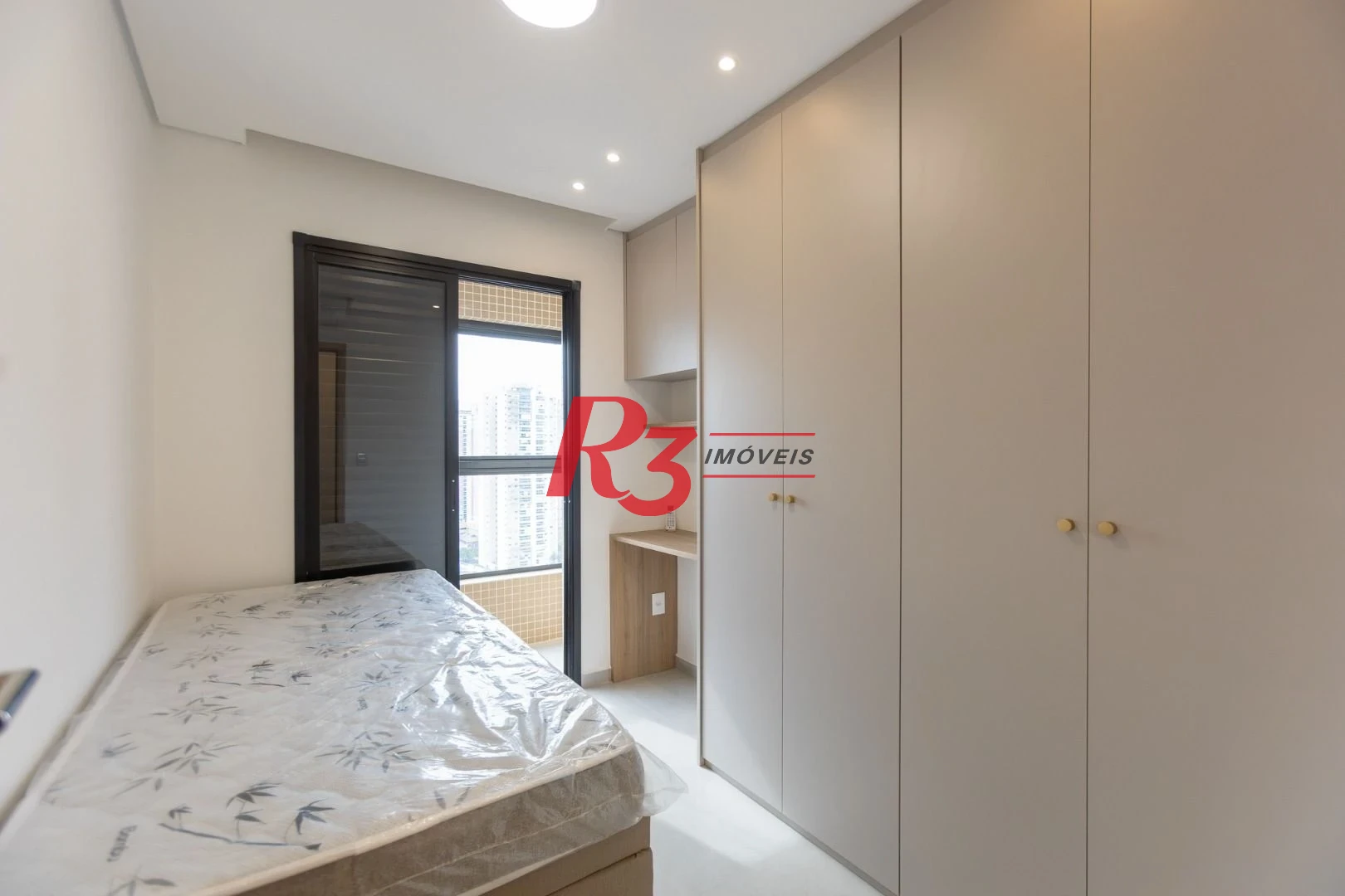 Apartamento com 2 dormitórios para alugar, 65 m² por R$ 7.800,00/mês - Ponta da Praia - Santos/SP