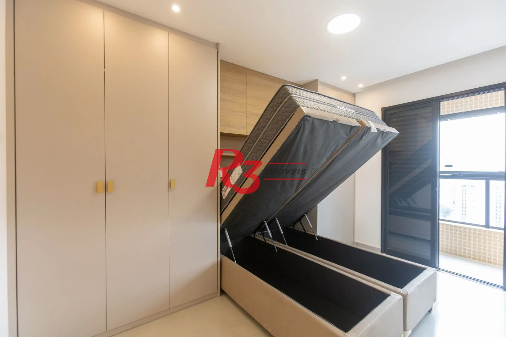 Apartamento com 2 dormitórios para alugar, 65 m² por R$ 7.800,00/mês - Ponta da Praia - Santos/SP