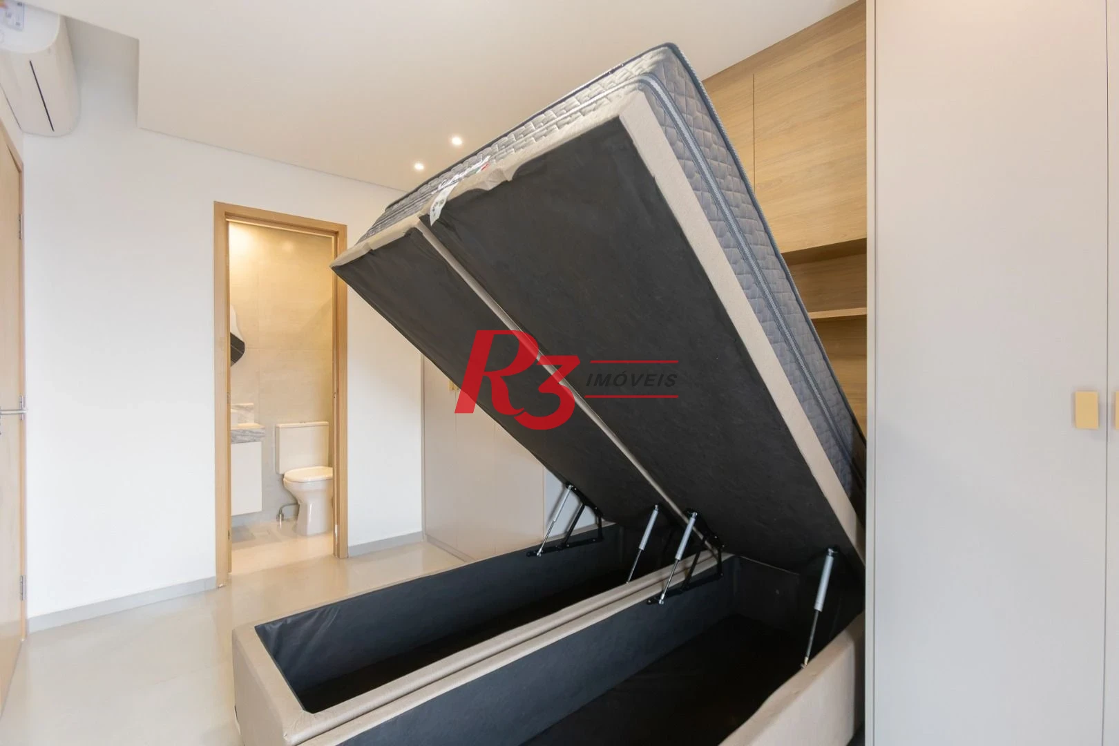 Apartamento com 2 dormitórios para alugar, 65 m² por R$ 7.800,00/mês - Ponta da Praia - Santos/SP