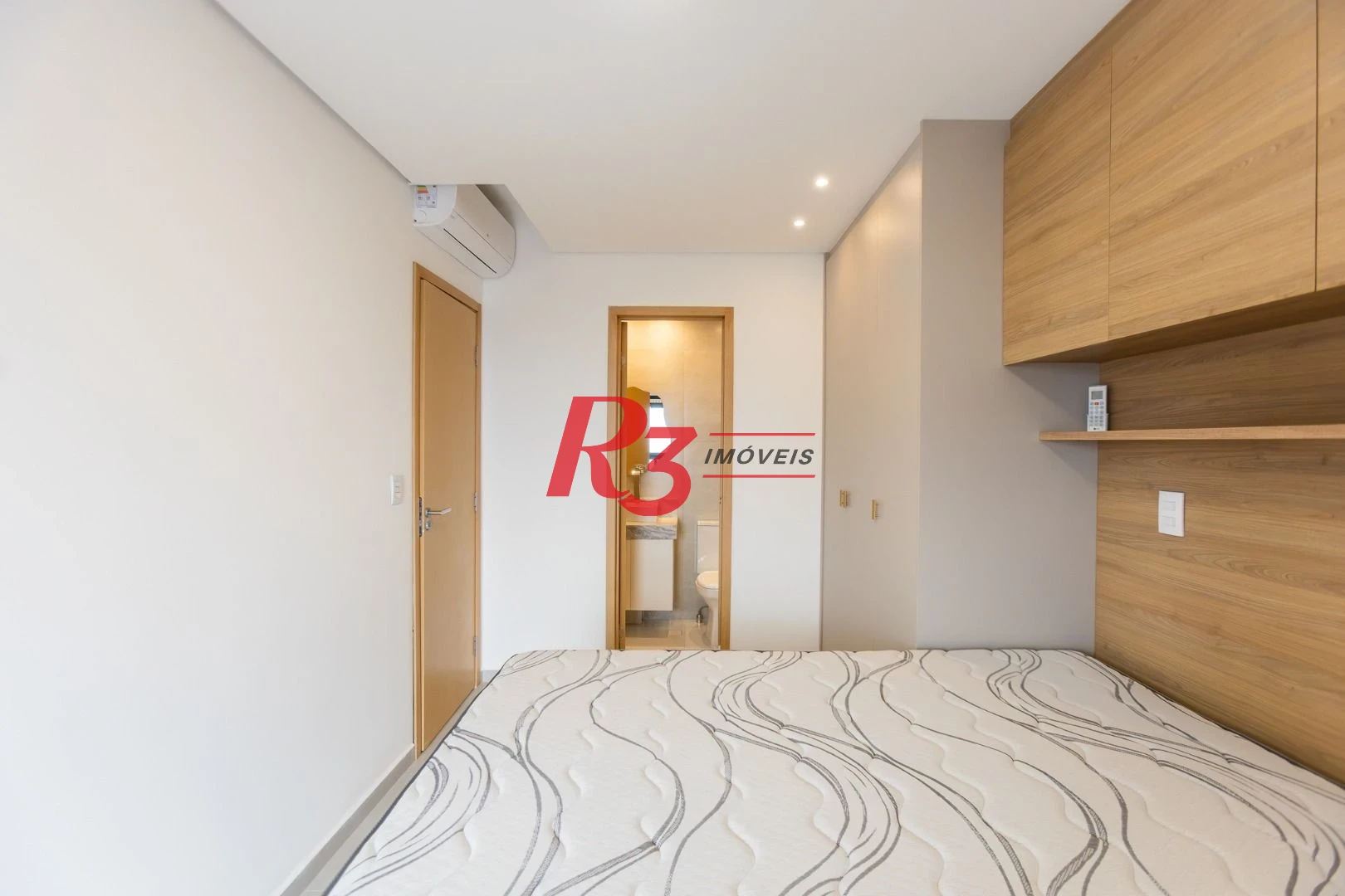 Apartamento com 2 dormitórios para alugar, 65 m² por R$ 7.800,00/mês - Ponta da Praia - Santos/SP