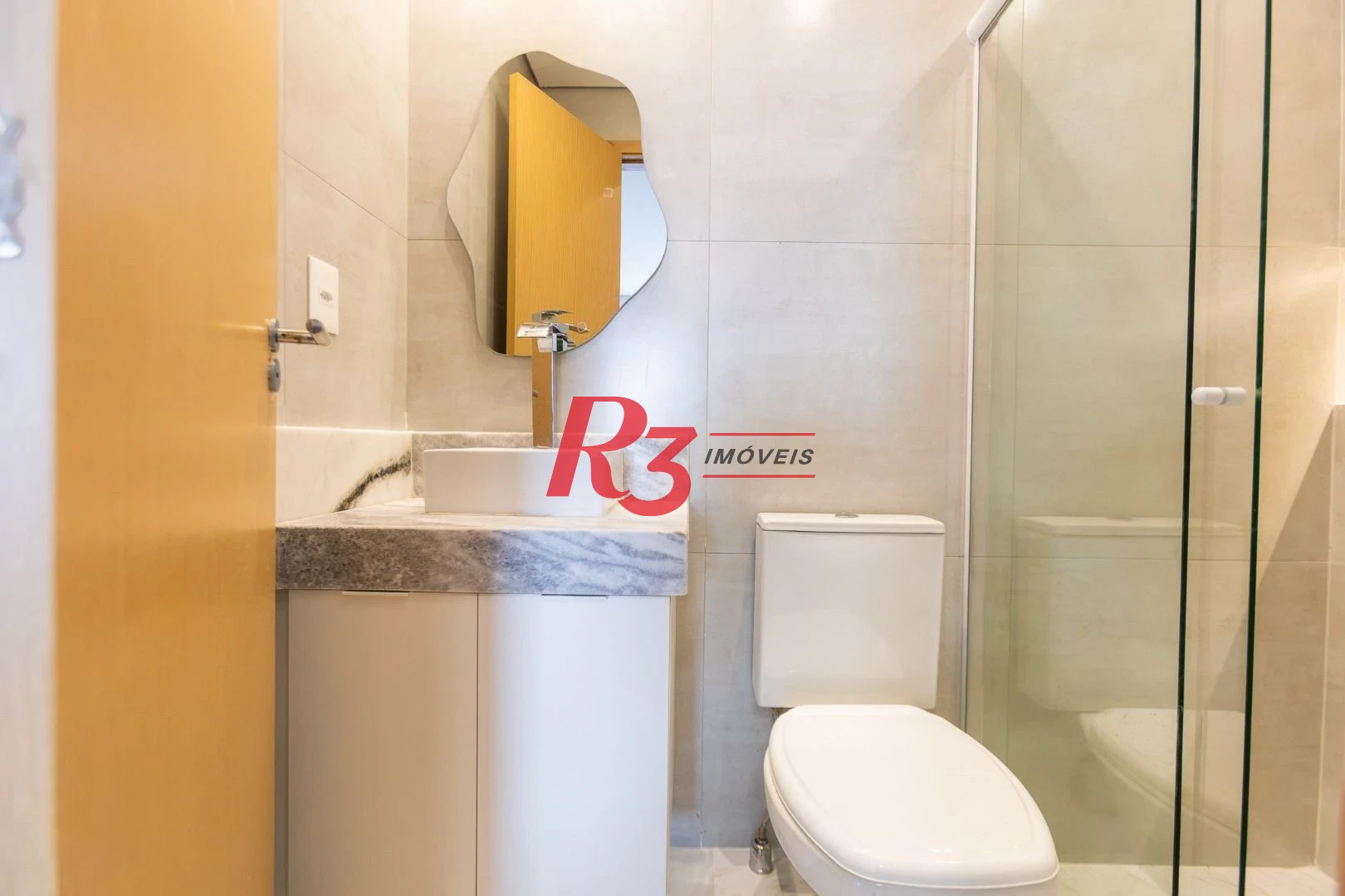 Apartamento com 2 dormitórios para alugar, 65 m² por R$ 7.800,00/mês - Ponta da Praia - Santos/SP