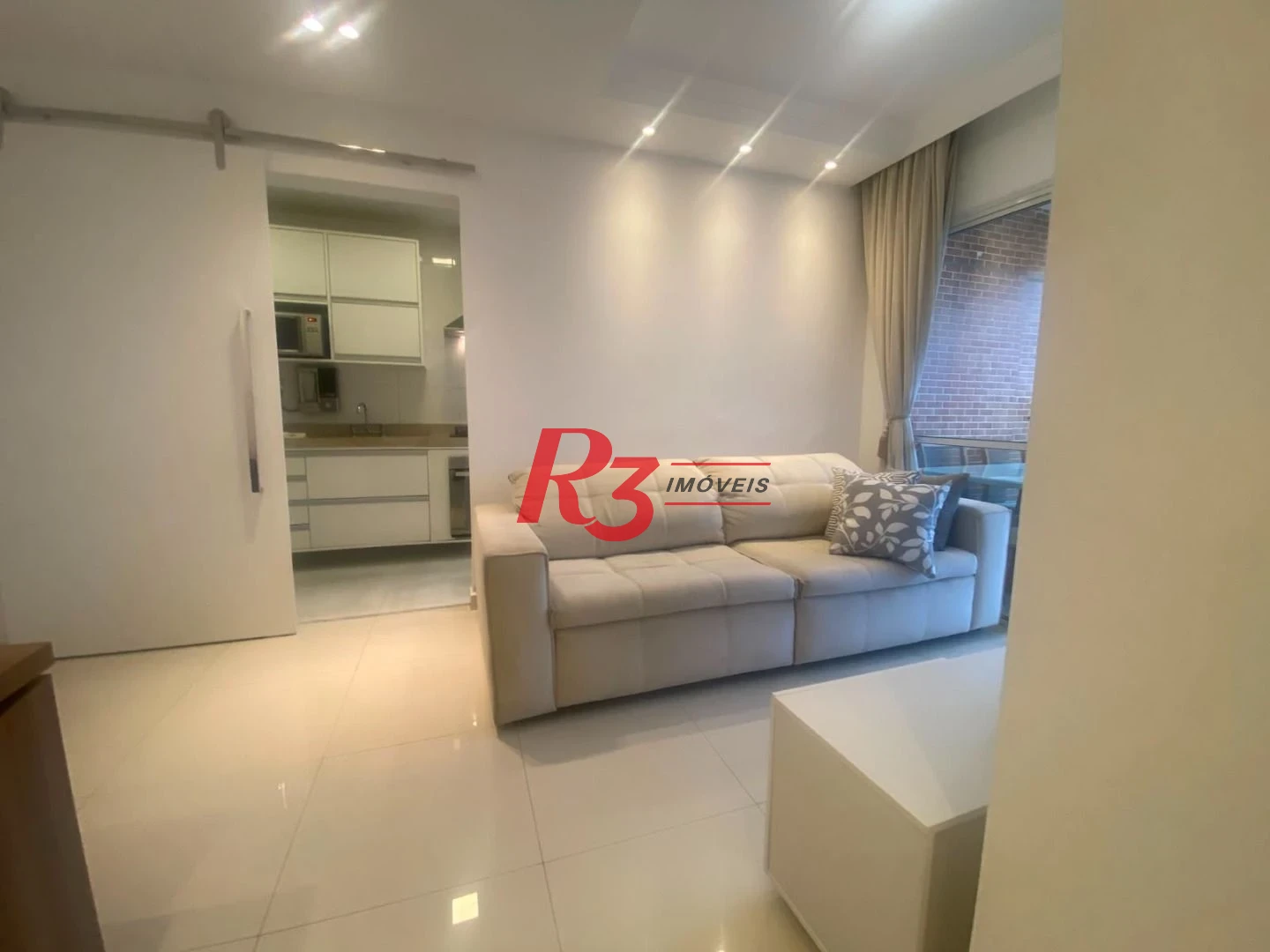 Apartamento com 1 dormitório para alugar, 49 m² por R$ 4.000,00/mês - Macuco - Santos/SP