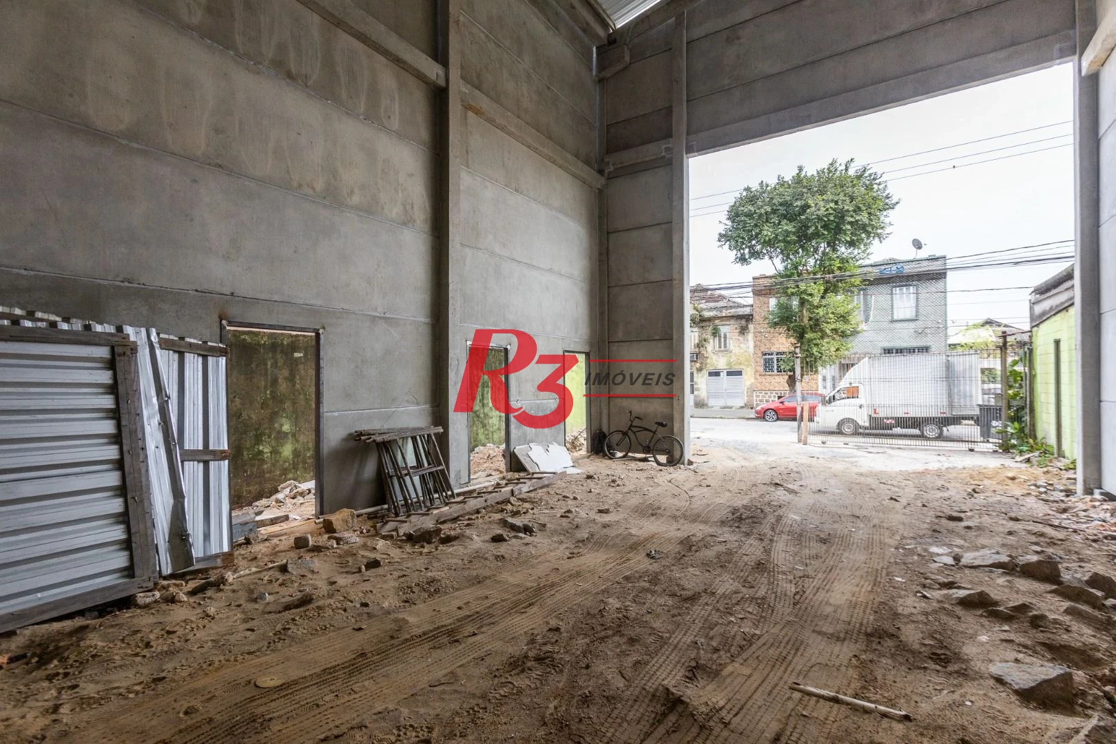 Galpão para alugar, 500 m² por R$ 23.000,01/mês - Macuco - Santos/SP