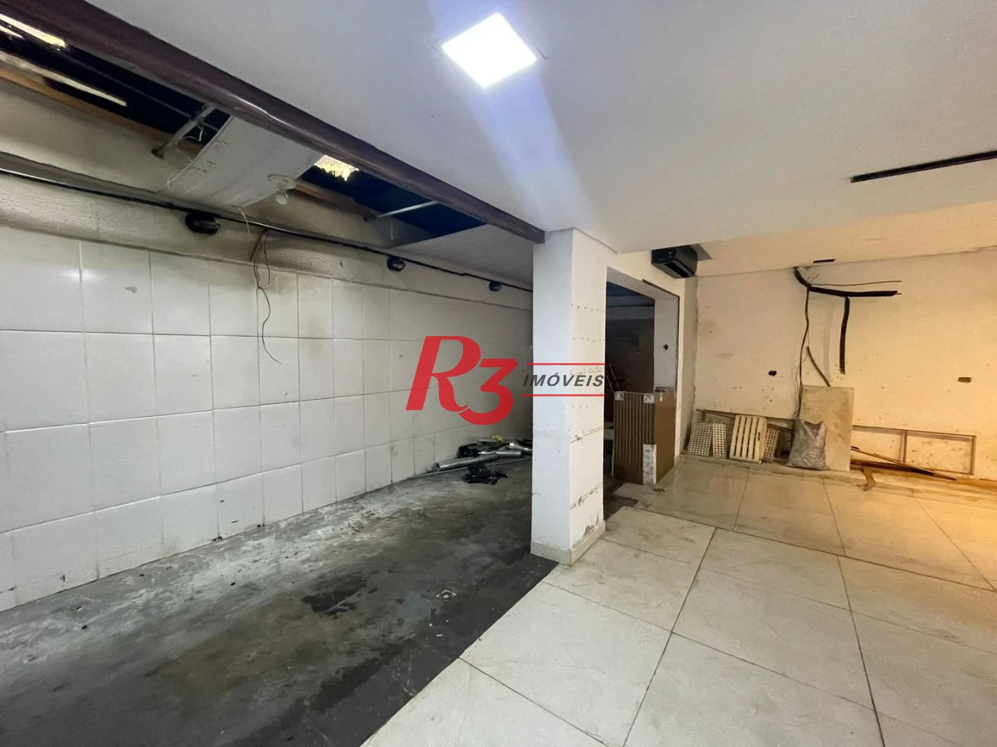 Loja para alugar, 76 m² por R$ 9.000,00/mês - Embaré - Santos/SP