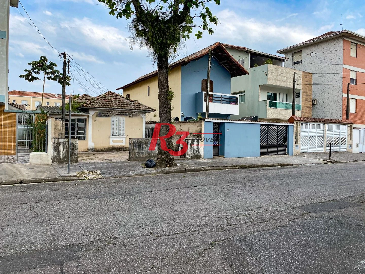 Casa com 3 dormitórios à venda, 360 m² por R$ 1.500.000,00 - Estuário - Santos/SP