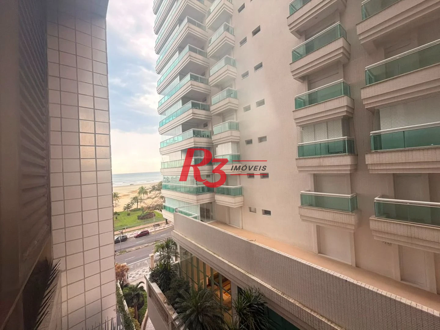 Apartamento com 3 dormitórios à venda, 106 m² por R$ 933.000,00 - Gonzaga - Santos/SP