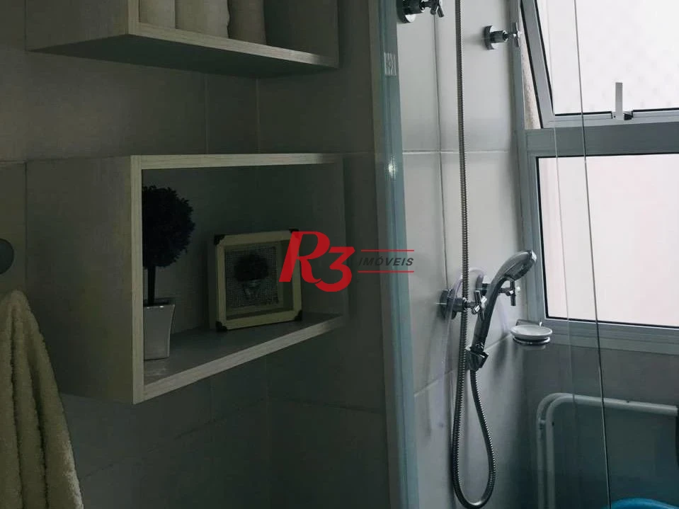 Apartamento com 2 dormitórios à venda, 74 m² por R$ 680.000,00 - José Menino - Santos/SP