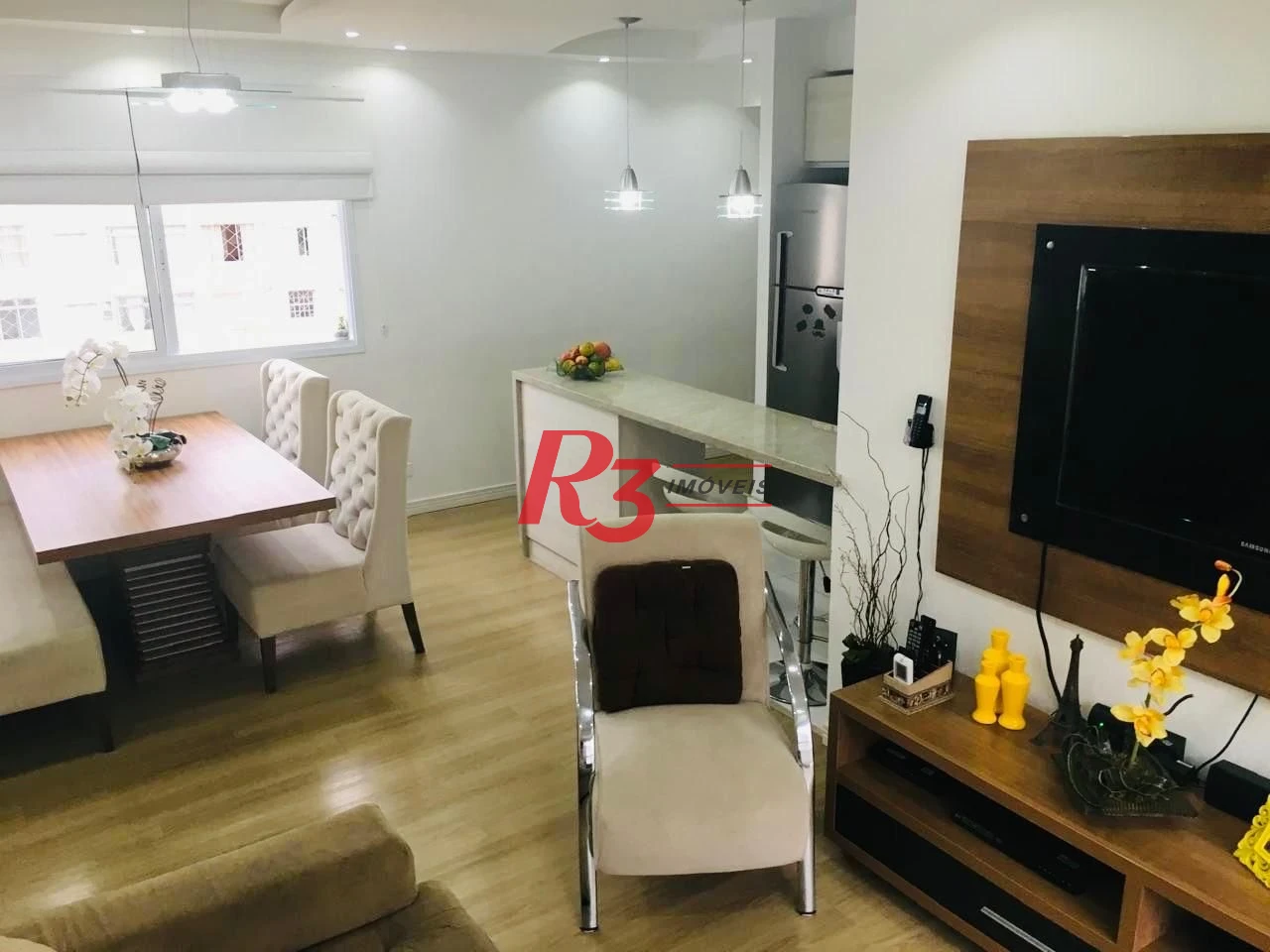 Apartamento com 2 dormitórios à venda, 74 m² por R$ 680.000,00 - José Menino - Santos/SP
