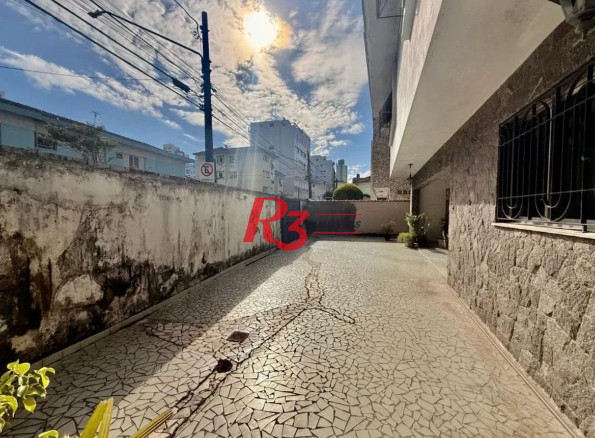 Sobrado com 5 dormitórios para alugar, 369 m² por R$ 22.000,00/mês - Ponta da Praia - Santos/SP