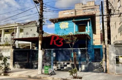 Sobrado com 3 dormitórios para alugar, 300 m² por R$ 8.000,02/mês - José Menino - Santos/SP