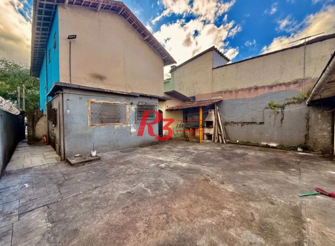 Sobrado com 3 dormitórios para alugar, 300 m² por R$ 8.000,02/mês - José Menino - Santos/SP