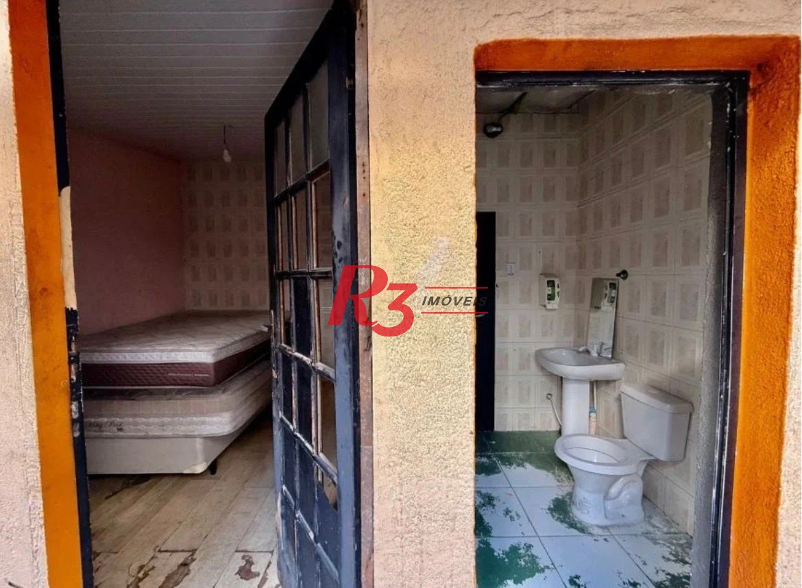 Sobrado com 3 dormitórios para alugar, 300 m² por R$ 8.000,02/mês - José Menino - Santos/SP