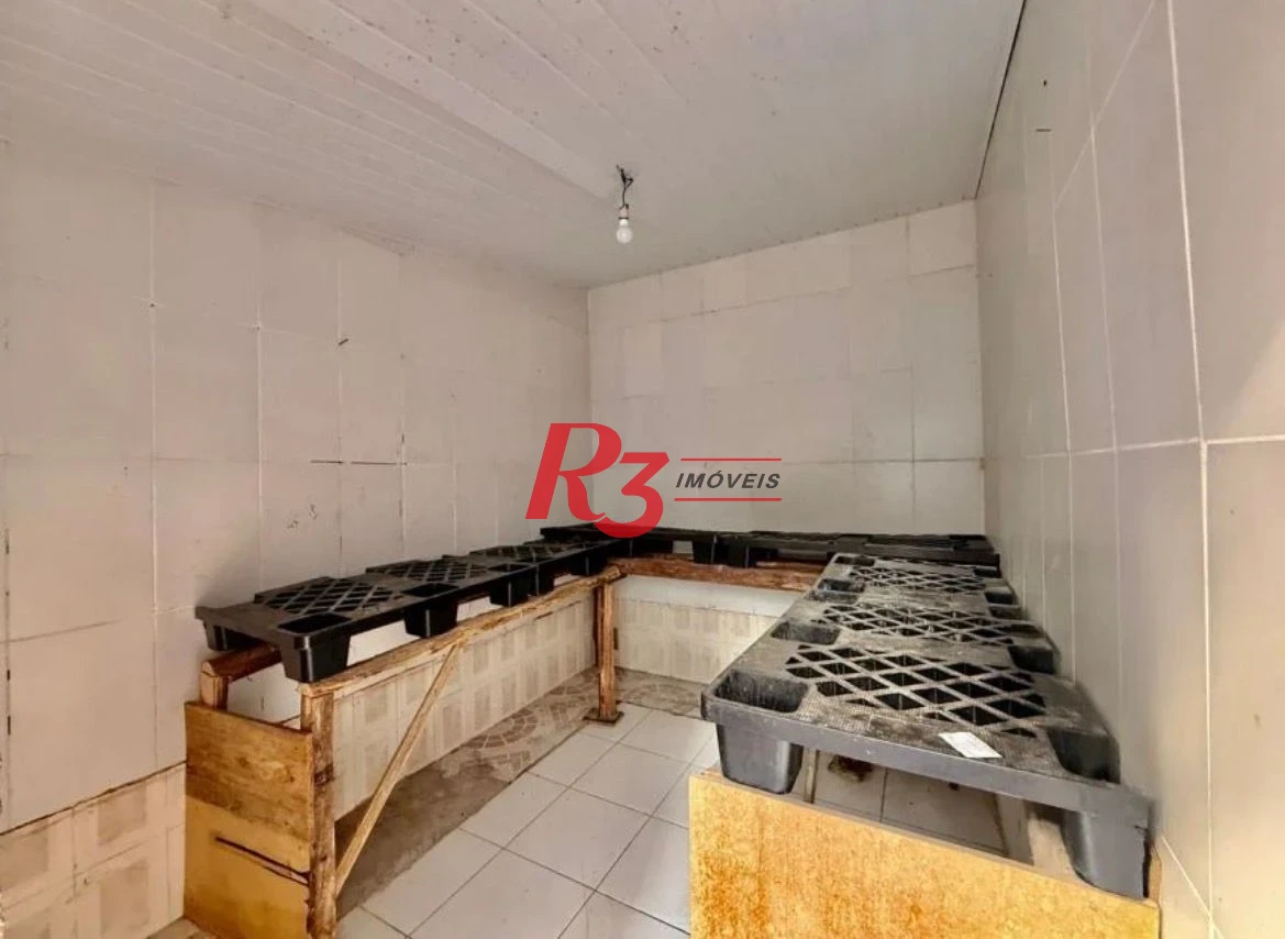 Sobrado com 3 dormitórios para alugar, 300 m² por R$ 8.000,02/mês - José Menino - Santos/SP