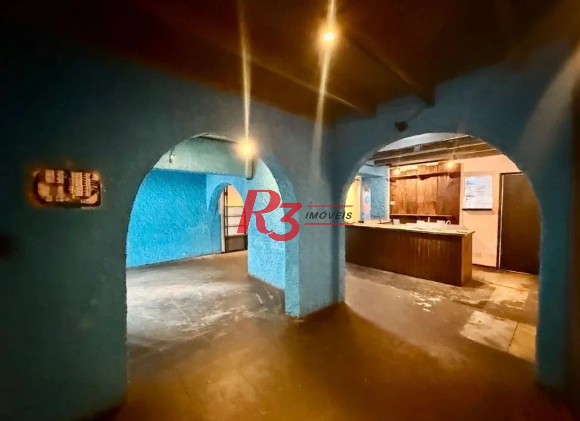 Sobrado com 3 dormitórios para alugar, 300 m² por R$ 8.000,02/mês - José Menino - Santos/SP