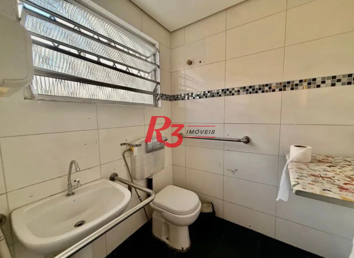 Sobrado com 3 dormitórios para alugar, 300 m² por R$ 8.000,02/mês - José Menino - Santos/SP
