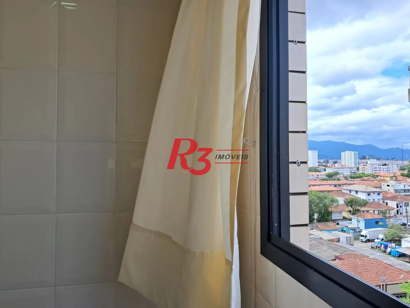 Apartamento com 1 dormitório para alugar, 47 m² por R$ 3.200,00/mês - Encruzilhada - Santos/SP
