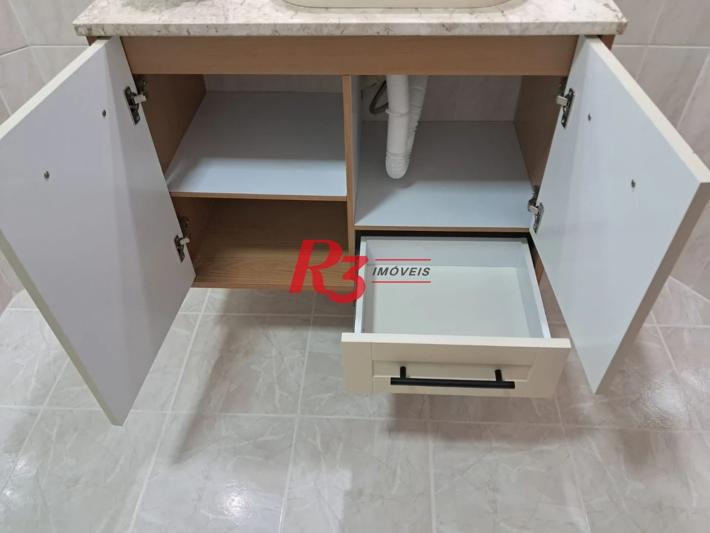 Apartamento com 1 dormitório para alugar, 47 m² por R$ 3.200,00/mês - Encruzilhada - Santos/SP