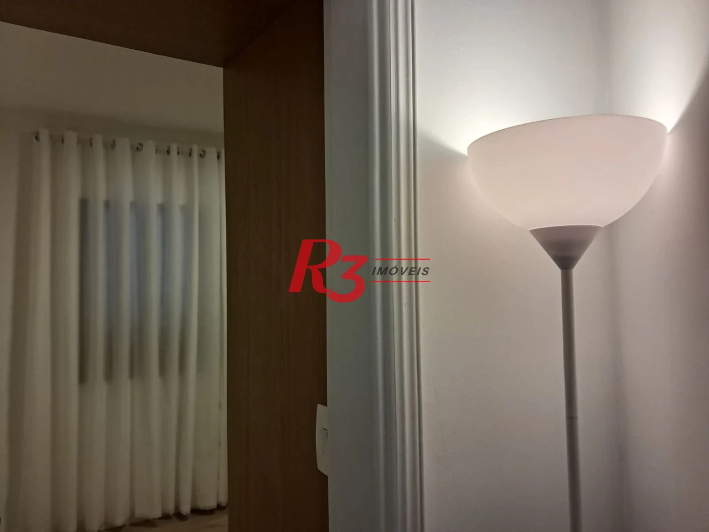 Apartamento com 1 dormitório para alugar, 47 m² por R$ 3.200,00/mês - Encruzilhada - Santos/SP
