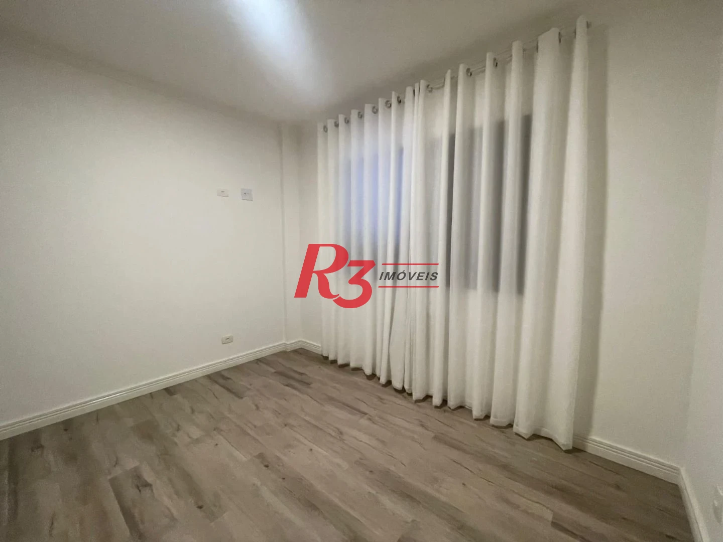 Apartamento com 1 dormitório para alugar, 47 m² por R$ 3.200,00/mês - Encruzilhada - Santos/SP