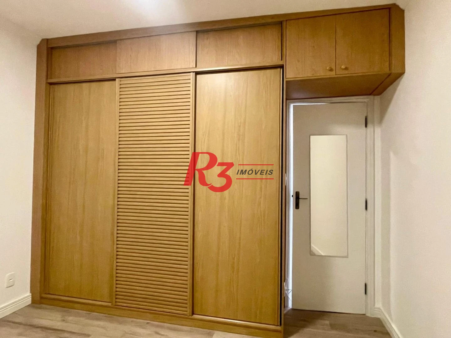 Apartamento com 1 dormitório para alugar, 47 m² por R$ 3.200,00/mês - Encruzilhada - Santos/SP