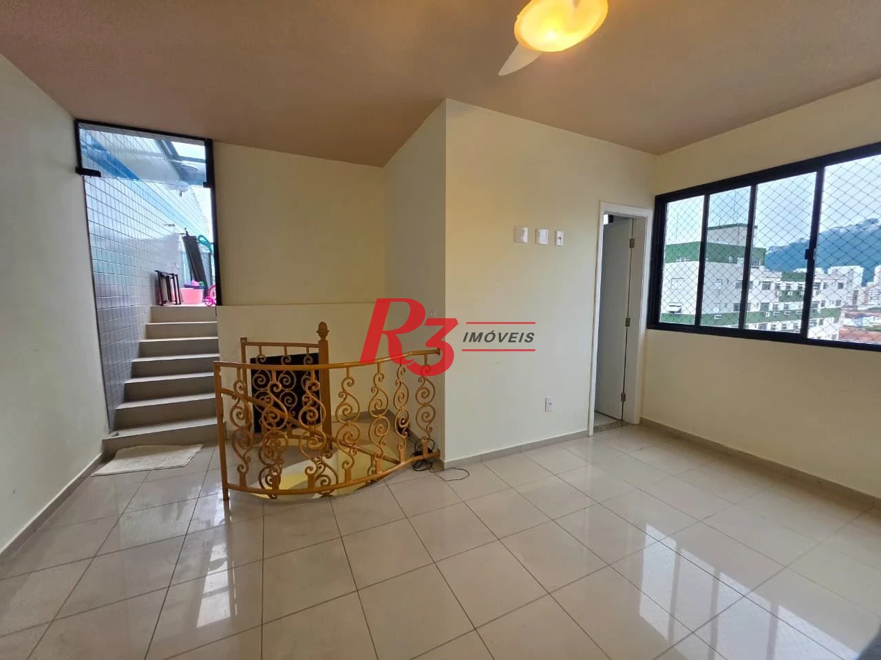 Cobertura com 3 dormitórios à venda, 160 m² por R$ 1.300.000,00 - Campo Grande - Santos/SP