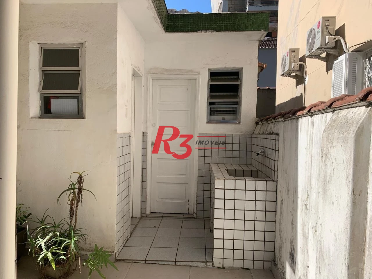 Apartamento com 3 dormitórios à venda, 98 m² por R$ 490.000,00 - Embaré - Santos/SP