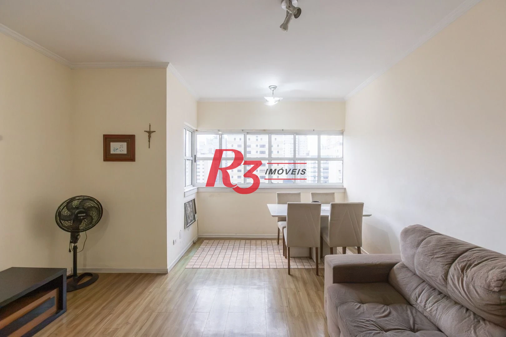 Flat com 2 dormitórios à venda, 70 m² por R$ 520.000,00 - Gonzaga - Santos/SP