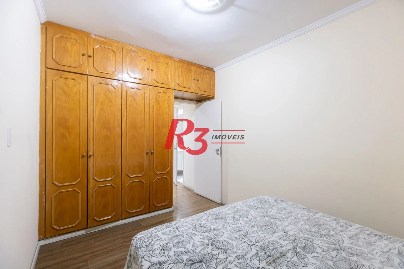 Flat com 2 dormitórios à venda, 70 m² por R$ 520.000,00 - Gonzaga - Santos/SP